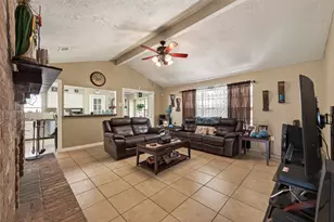 1915 Delphi Ln, Houston, TX 77067 - Photo 6