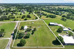 100 Green Meadows Cir, Springtown, TX 76082 - Photo 42