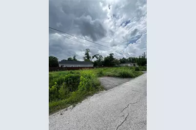 6813 Bonita Street, Houston, TX 77016 - Photo 8
