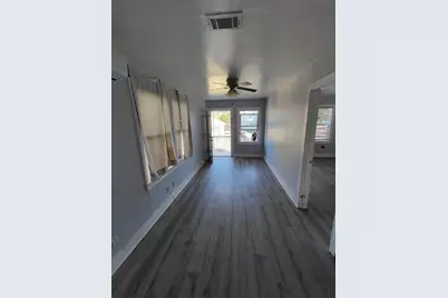 4724 Avenue Q 1/2, Galveston, TX 77551 - Photo 2
