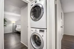 7950 N Stadium Dr, Houston, TX 77030 - Photo 10