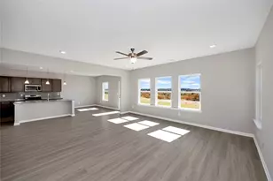 13302 Hayden Peak Dr, Iowa Colony, TX 77583 - Photo 6