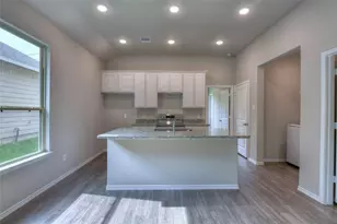 10197 Barberry, Willis, TX 77318 - Photo 4