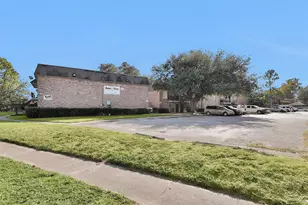 201 W Rosamond St, Houston, TX 77076 - Photo 16