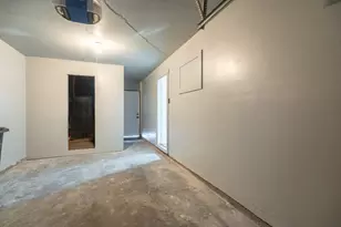 4901 Richfield Ln, Houston, TX 77048 - Photo 20