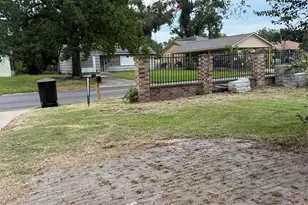 7220 Parker Rd, Houston, TX 77016 - Photo 4