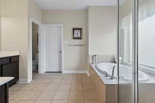 24711 E Burnaby Cir, Spring, TX 77373 - Photo 14