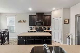 24711 E Burnaby Cir, Spring, TX 77373 - Photo 8