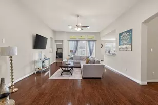 24711 E Burnaby Cir, Spring, TX 77373 - Photo 4