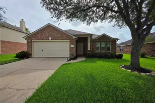 2108 Goldfinch Ln, League City, TX 77573 - Photo 1