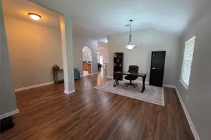 2108 Goldfinch Ln, League City, TX 77573 - Photo 2