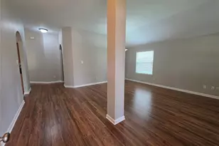 2108 Goldfinch Ln, League City, TX 77573 - Photo 2