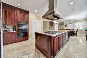 248 Bryn Mawr Cir, Hunters Creek Village, TX 77024 - Photo 8