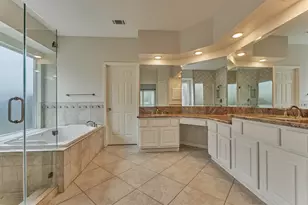 18 Gallant Oak Pl, The Woodlands, TX 77381 - Photo 20