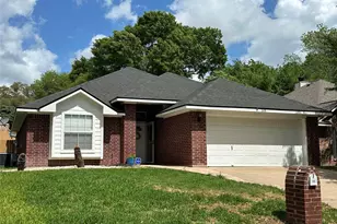 305 Scenic Brook St, Brenham, TX 77833 - Photo 1