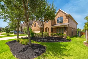 54 Wyatt Oaks Dr, Tomball, TX 77375 - Photo 2