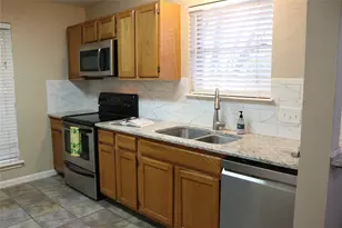 10926 Waterview Cir, Montgomery, TX 77356 - Photo 4