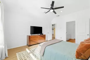 9919 Kingston Liberty Ln, Baytown, TX 77521 - Photo 12