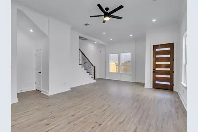 5130 Clover Street #B, Houston, TX 77033 - Photo 6