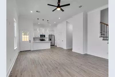 5130 Clover Street #B, Houston, TX 77033 - Photo 10