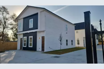 5130 Clover Street #B, Houston, TX 77033 - Photo 2