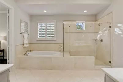 1701 Wrenwood Lakes, Houston, TX 77043 - Photo 20