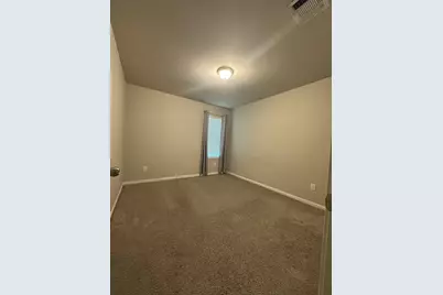 627 W Live Oak Street, Angleton, TX 77515 - Photo 8