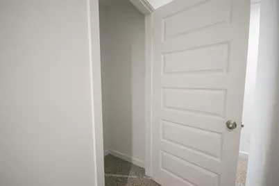 10217 Berkeley Springs Trail, Houston, TX 77051 - Photo 16