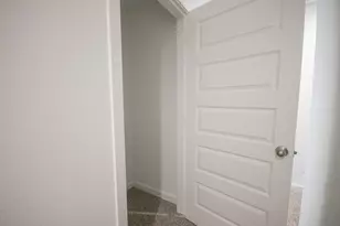 10217 Berkeley Spgs Trl, Houston, TX 77051 - Photo 16