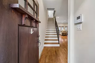 1017 W 16th St, Houston, TX 77008 - Photo 4
