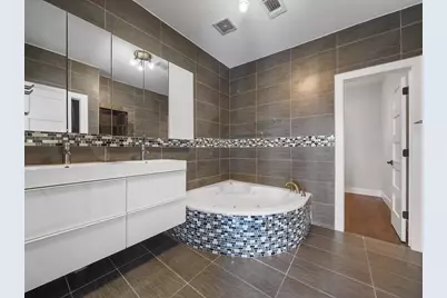 3006 Chenevert Street, Houston, TX 77004 - Photo 8