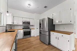 2859 Crest Park Dr, Houston, TX 77082 - Photo 10