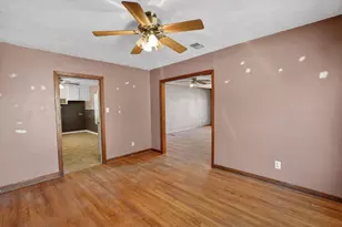 600 E William J Bryan Pkwy, Bryan, TX 77803 - Photo 6
