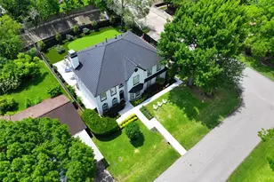 8745 Tollis St, Houston, TX 77055 - Photo 4
