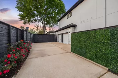 8745 Tollis Street, Houston, TX 77055 - Photo 24