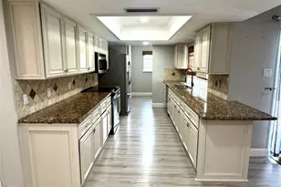 15455 Empanada Dr, Houston, TX 77083 - Photo 12