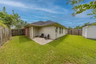 14131 Dartwood Dr, Houston, TX 77049 - Photo 6