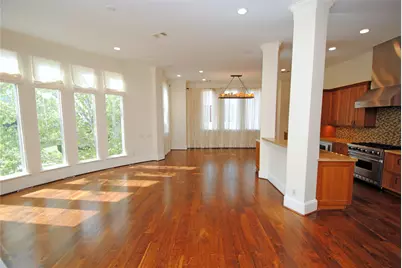 302 Calle Sevilla Place, Houston, TX 77007 - Photo 8