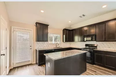 1219 Vilamoura Court, Crosby, TX 77532 - Photo 8