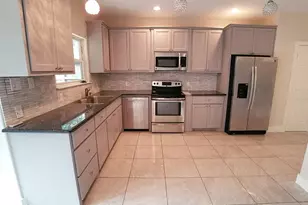 7211 Wind Dale St, Houston, TX 77040 - Photo 8