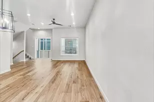 719 Wilshire Brook Ln, Houston, TX 77008 - Photo 6