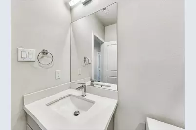 719 Wilshire Brook Lane, Houston, TX 77008 - Photo 16