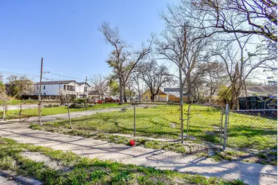 1212 Lockwood Drive, Houston, TX 77020 - Photo 8