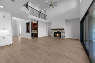 7703 Sparkle Dunn Ct, Fulshear, TX 77441 - Photo 10