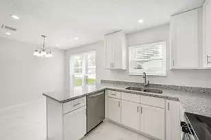 17502 Huntersglen Cir, Humble, TX 77396 - Photo 10