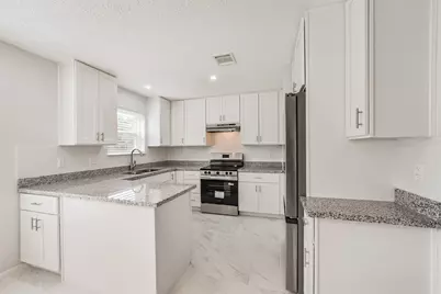 17502 Huntersglen Circle, Humble, TX 77396 - Photo 8