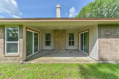 17502 Huntersglen Circle, Humble, TX 77396 - Photo 32