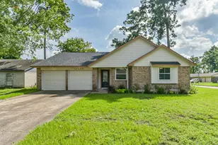 17502 Huntersglen Cir, Humble, TX 77396 - Photo 1