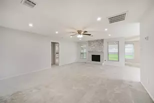 17502 Huntersglen Cir, Humble, TX 77396 - Photo 6