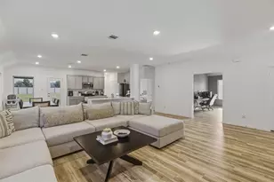2004 Hyde Acres St, League City, TX 77573 - Photo 12
